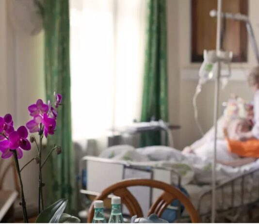 Почему отзывы о домах престарелых становятся решающим фактором