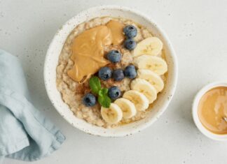 Какая овсянка самая полезная? Диетолог поделилась своим номером. 1 выбор