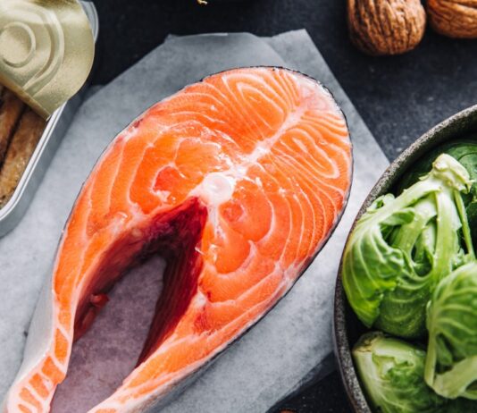 9 продуктов, которые лучше для вашего здоровья, чем добавки омега-3, по мнению диетологов
