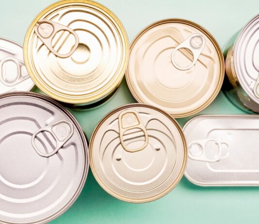 Консервированный тунец или консервированная курица полезнее? В 1 человеке больше белка и жира, говорят диетологи