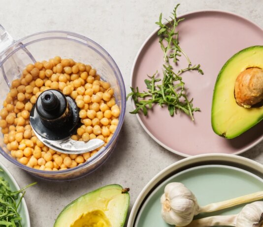 5 продуктов для снижения уровня холестерина, которые кардиолог ест каждый день