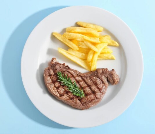 Сколько красного мяса полезно съедать в неделю? Диетолог взвешивает