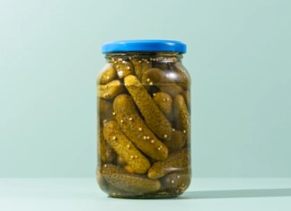 Эти 17 продуктов полезнее, чем ежедневный электролитный порошок, говорят диетологи