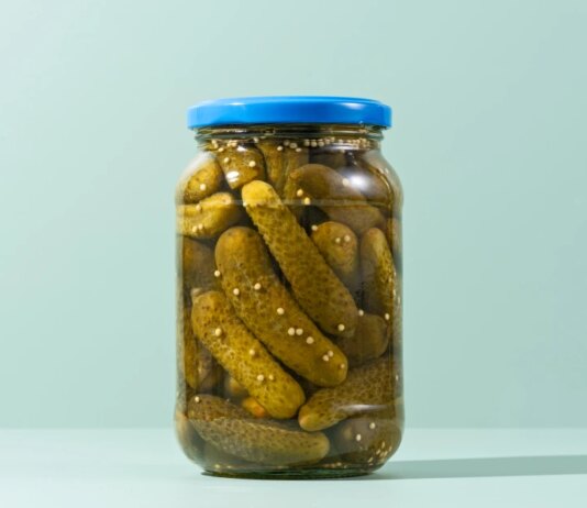 Эти 17 продуктов полезнее, чем ежедневный электролитный порошок, говорят диетологи