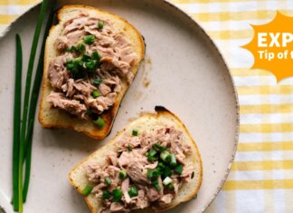 Одобренный диетологами способ превратить салат из курицы и тунца в блюдо с высоким содержанием белка