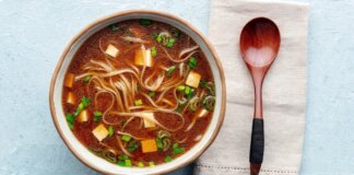 13 простых и полезных продуктов, которые можно есть утром, если вы не любите завтракать