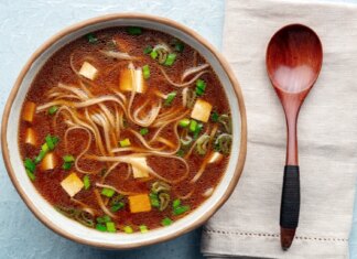 13 простых и полезных продуктов, которые можно есть утром, если вы не любите завтракать
