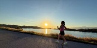 После удаления желудка во избежание рака эта 46-летняя мама готовится к марафону